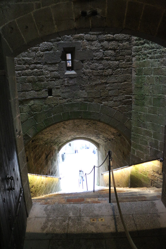 Stairs after the main entrance gate of the abbey