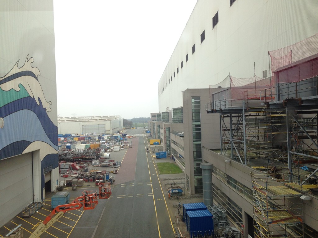 Visiting the largest roofed dry dock in the world where most of the biggest cruise ships were built. At the same time a bit sad that you cannot get very close to the ships and the actual construction.