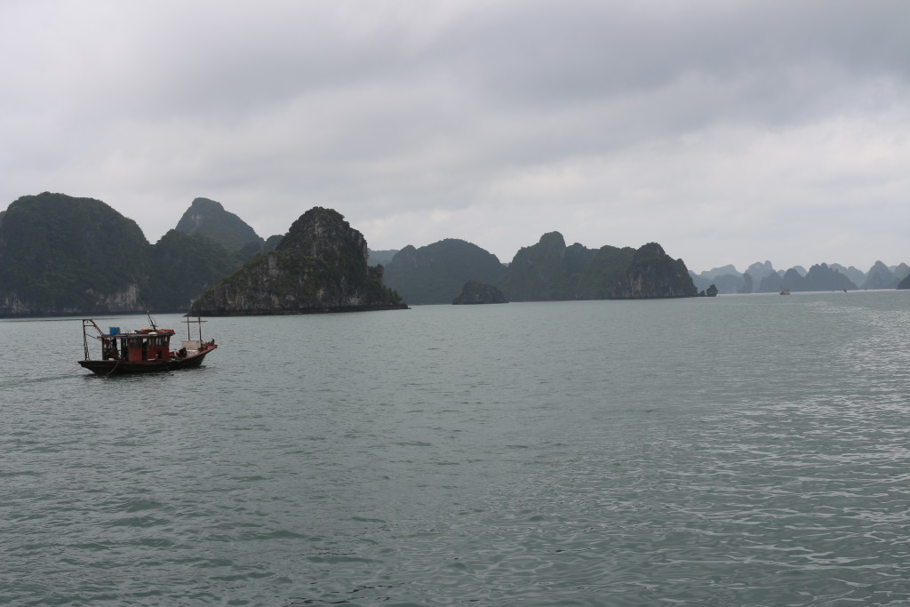 Overall I was really lucky with the weather. The only rainy day was unfortunately in Halong Bay. Rain clouds however even supported the amazing landscape of sky, water and rocky islands. So overall not bad at all to have rain!